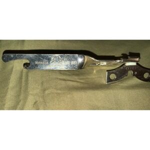 Vintage EKCO MIRACLE CAN OPENER 885 HOOK GEAR UNDER CAN RIM Made in USA 1960's